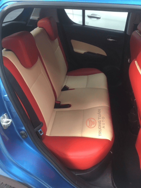 Bọc ghế da giúp xe sang chảnh hơn