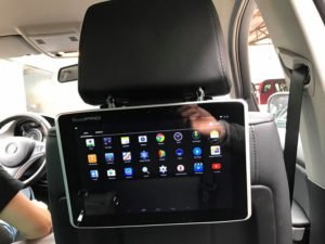 Màn hình ghế sau ô tô có những tiện lợi gì?