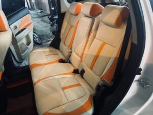 Ghế da ô tô phối màu cam kem sang trọng do Trường Tuấn Auto bọc thực tế