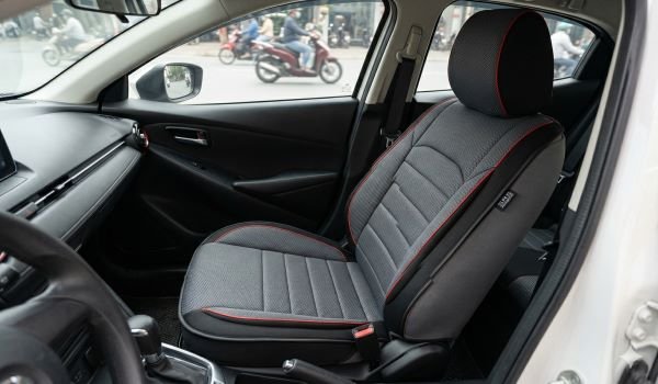 Mẫu áo ghế ô tô trùm bên ngoài ghế nỉ nguyên bản tiện lợi