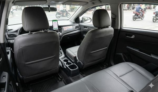 Bọc ghế da ô tô chạy dịch vụ, taxi công nghệ giúp nội thất luôn sạch sẽ