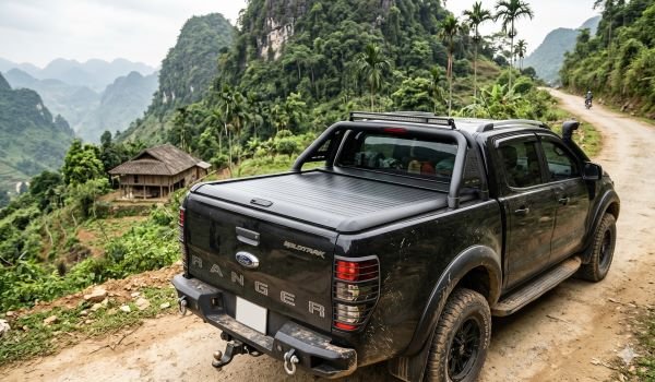 Lắp đặt nắp thùng cuộn điện cho xe bán tải Ford Ranger